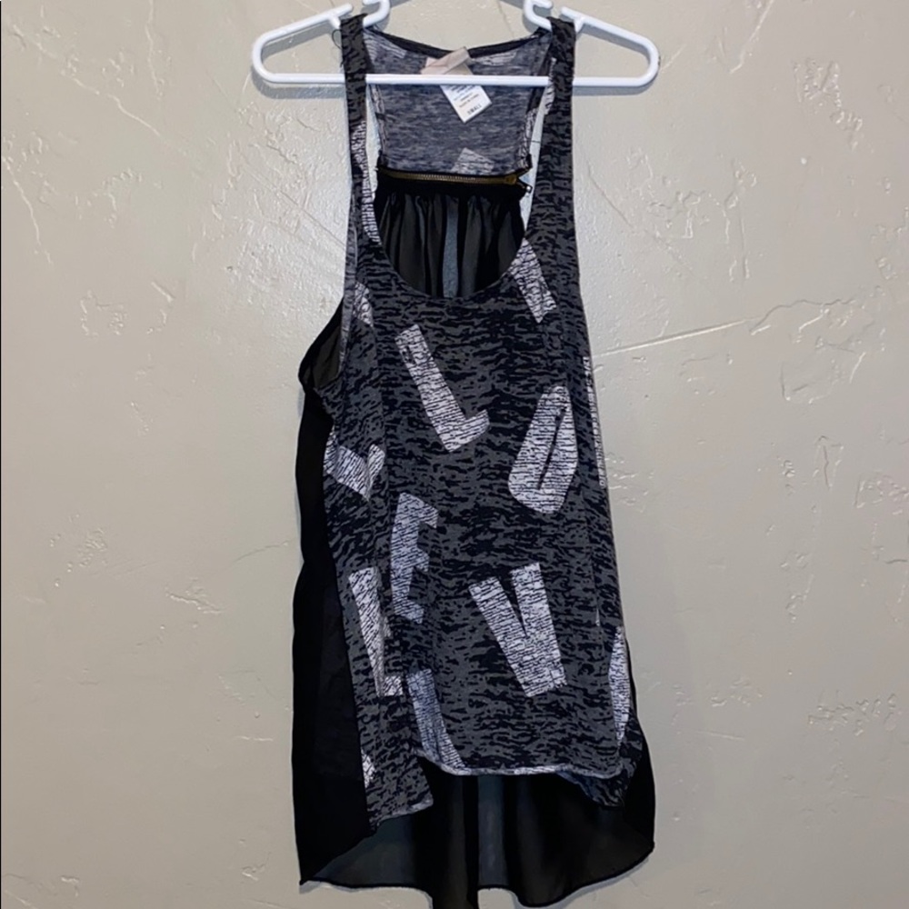 A sleeveless shirt